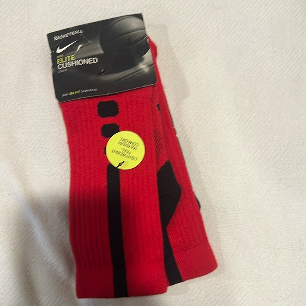 NWT Nike Elite socks - Picture 1 of 4